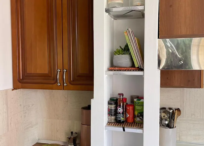 Apartament Chic Retreat - Stylish In Bllok, Tirana