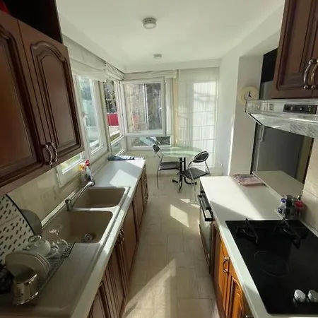 Chic Retreat - Stylish In Bllok, *